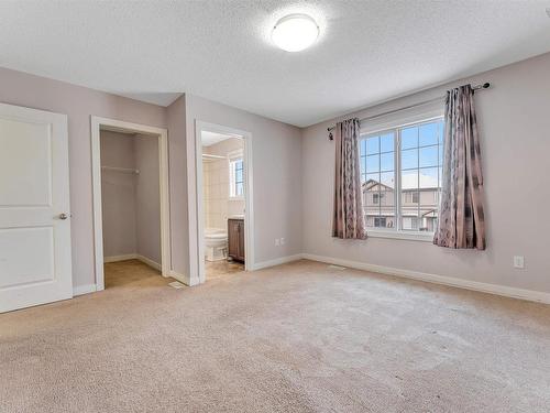 2815 17 Avenue Nw, Edmonton, AB - Indoor Photo Showing Other Room