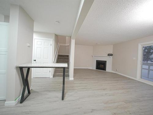 18158 81 Av Nw Nw, Edmonton, AB 