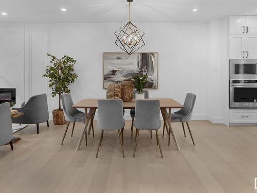 9627 74 Avenue, Edmonton, AB - Indoor Photo Showing Dining Room