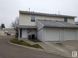 211 callingwood Place NW  Edmonton, AB T5T 2C6