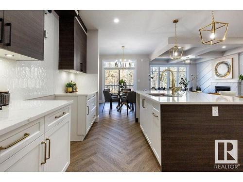 6632 Crawford Landing Landing, Edmonton, AB - Indoor Photo Showing Kitchen With Upgraded Kitchen