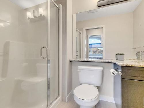 1722 Adamson Crescent, Edmonton, AB - Indoor Photo Showing Bathroom