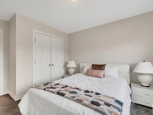 1722 Adamson Crescent, Edmonton, AB - Indoor Photo Showing Bedroom