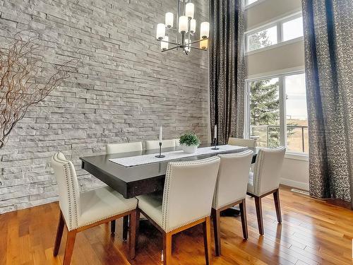 1722 Adamson Crescent, Edmonton, AB - Indoor Photo Showing Dining Room