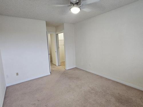 Edmonton, AB - Indoor Photo Showing Other Room