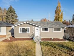 7016 90 AV NW  Edmonton, AB T6B 0P4