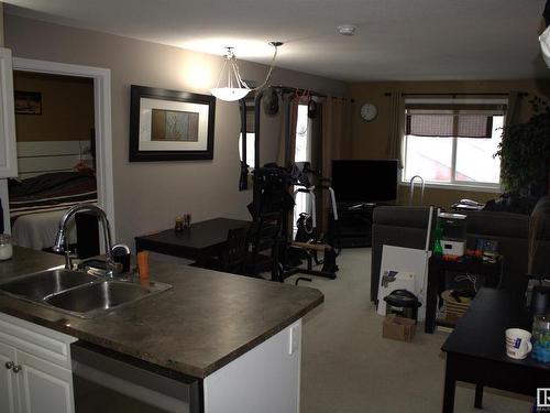 329 4309 33 Street, Stony Plain, AB - Indoor Photo Showing Other Room