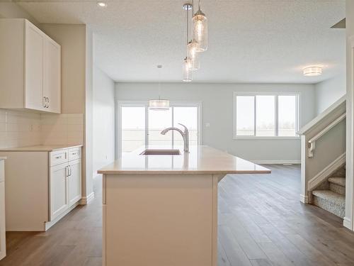 22 Enns Court, Fort Saskatchewan, AB - Indoor Photo Showing Kitchen