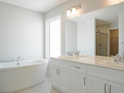 22 Enns Court, Fort Saskatchewan, AB - Indoor Photo Showing Bathroom