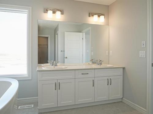 22 Enns Court, Fort Saskatchewan, AB - Indoor Photo Showing Bathroom