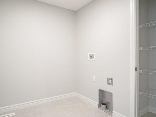 22 Enns Court, Fort Saskatchewan, AB - Indoor Photo Showing Other Room