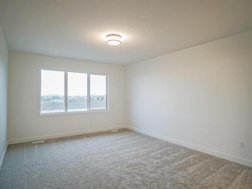 5125 Kinney Way, Edmonton, AB - Indoor Photo Showing Other Room