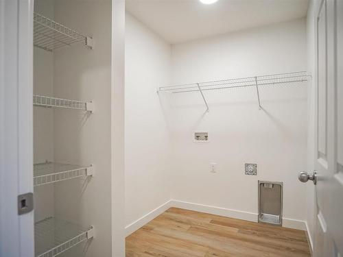 5125 Kinney Way, Edmonton, AB - Indoor With Storage