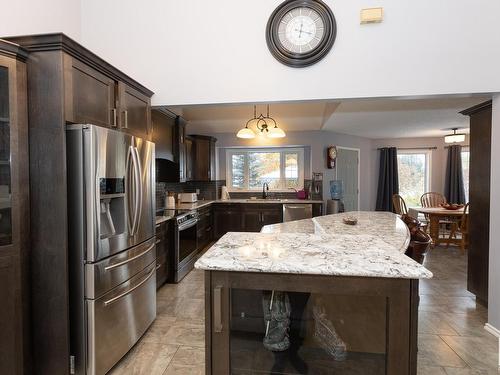 10627 108 Street, Westlock, AB - Indoor Photo Showing Kitchen With Upgraded Kitchen