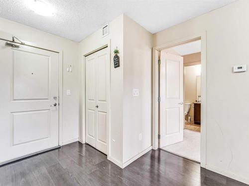 117 3357 16A Avenue, Edmonton, AB - Indoor Photo Showing Other Room