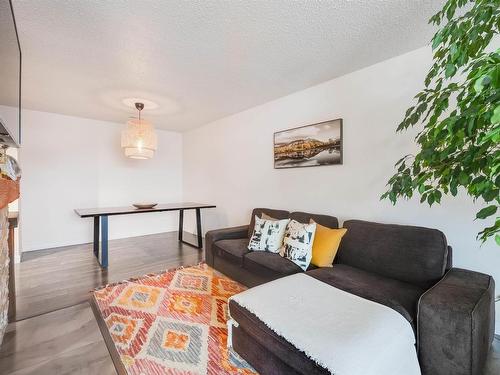 2306 151 Av Nw Nw, Edmonton, AB 