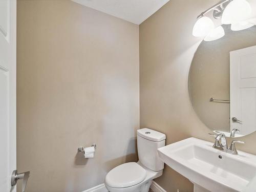 12231 170 Avenue, Edmonton, AB - Indoor Photo Showing Bathroom