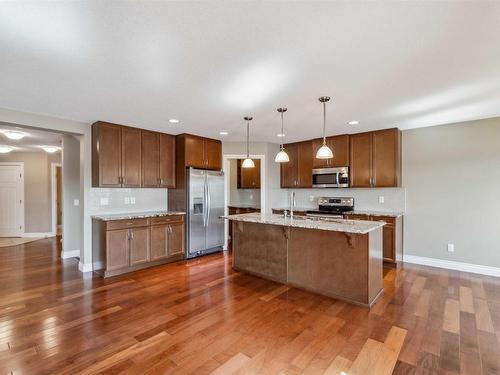 12231 170 Avenue, Edmonton, AB - Indoor Photo Showing Kitchen