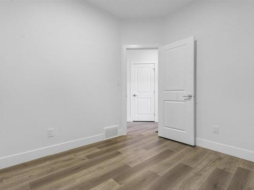 20759 24 Avenue, Edmonton, AB - Indoor Photo Showing Other Room