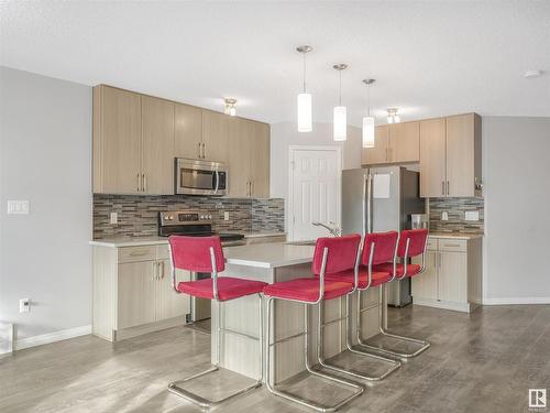 2320 68 Street Sw, Edmonton, AB - Indoor Photo Showing Kitchen With Upgraded Kitchen