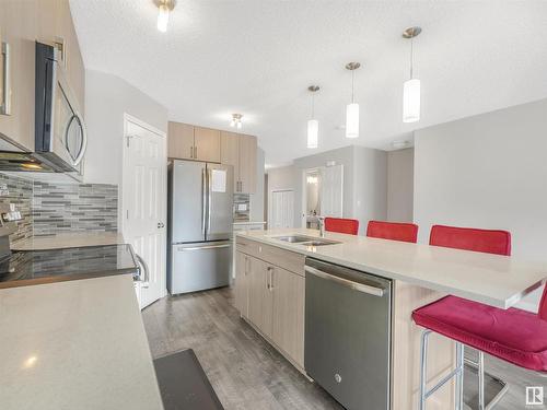 2320 68 Street Sw, Edmonton, AB - Indoor Photo Showing Kitchen With Double Sink With Upgraded Kitchen