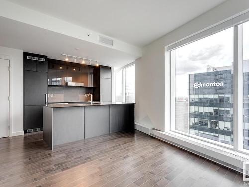 3307 10360 102 Street, Edmonton, AB - Indoor Photo Showing Kitchen With Upgraded Kitchen