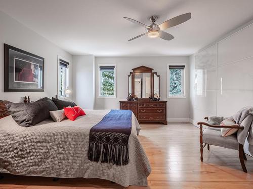 12 Kingsborough Court, St. Albert, AB - Indoor Photo Showing Bedroom