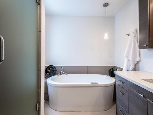 12 Kingsborough Court, St. Albert, AB - Indoor Photo Showing Bathroom