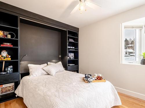 12 Kingsborough Court, St. Albert, AB - Indoor Photo Showing Bedroom