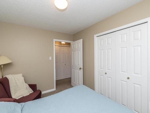 2 13217 155 Avenue, Edmonton, AB - Indoor Photo Showing Bedroom