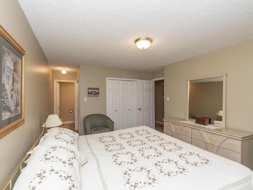 2 13217 155 Avenue, Edmonton, AB - Indoor Photo Showing Bedroom