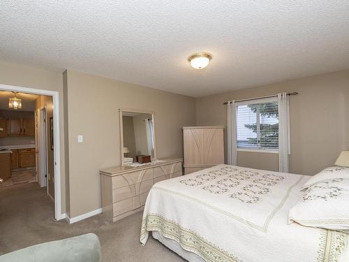 2 13217 155 Avenue, Edmonton, AB - Indoor Photo Showing Bedroom