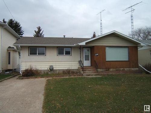 4226 49A St, Vegreville, AB 