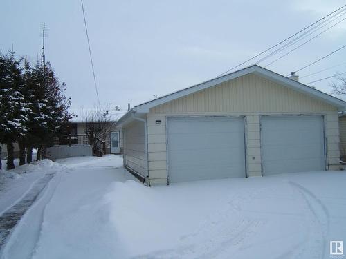 4226 49A Street, Vegreville, AB - Outdoor With Exterior