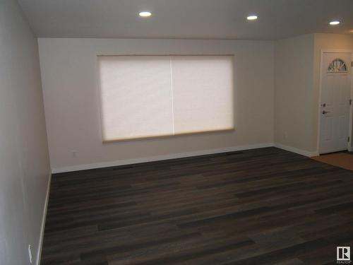 4226 49A Street, Vegreville, AB - Indoor Photo Showing Other Room