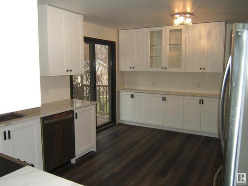 4226 49A Street, Vegreville, AB - Indoor Photo Showing Kitchen