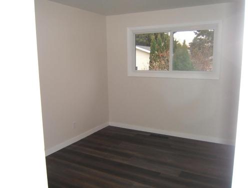 4226 49A Street, Vegreville, AB - Indoor Photo Showing Other Room