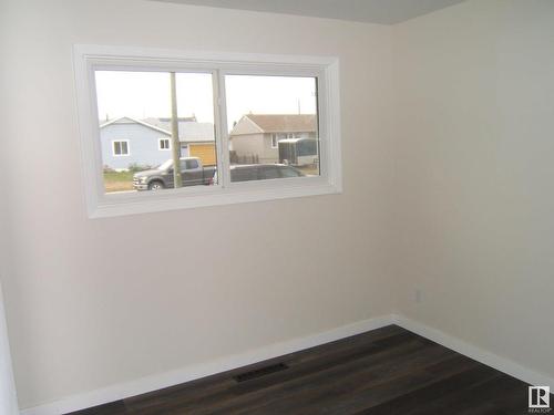 4226 49A Street, Vegreville, AB - Indoor Photo Showing Other Room