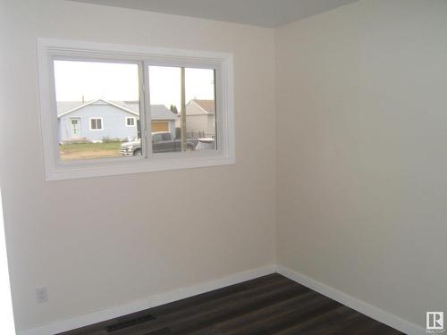 4226 49A Street, Vegreville, AB - Indoor Photo Showing Other Room