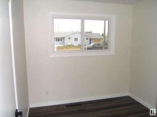 4226 49A Street, Vegreville, AB - Indoor Photo Showing Other Room