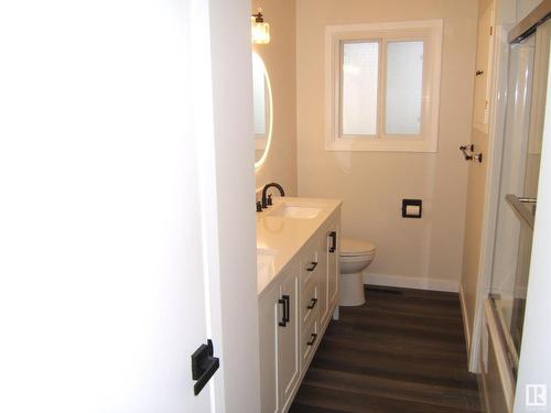 4226 49A Street, Vegreville, AB - Indoor Photo Showing Bathroom