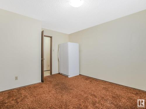 10206 173A Avenue, Edmonton, AB - Indoor Photo Showing Other Room