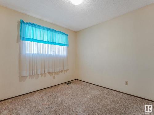 10206 173A Avenue, Edmonton, AB - Indoor Photo Showing Other Room