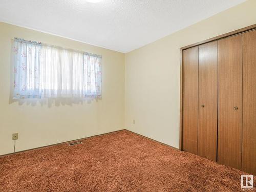 10206 173A Avenue, Edmonton, AB - Indoor Photo Showing Other Room