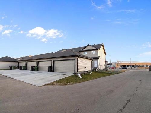 2 Southpointe Bv, Fort Saskatchewan, AB 