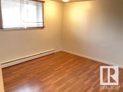 2 6103 98 Avenue, Edmonton, AB - Indoor Photo Showing Other Room