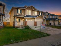 9085 SCOTT CR NW  Edmonton, AB T6R 0E7