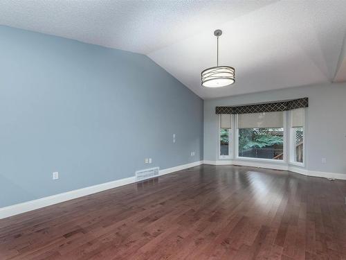 Edmonton, AB - Indoor Photo Showing Other Room