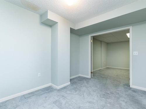 Edmonton, AB - Indoor Photo Showing Other Room