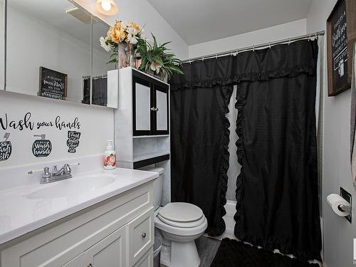 23 Bella Coola Drive, Leduc, AB - Indoor Photo Showing Bathroom